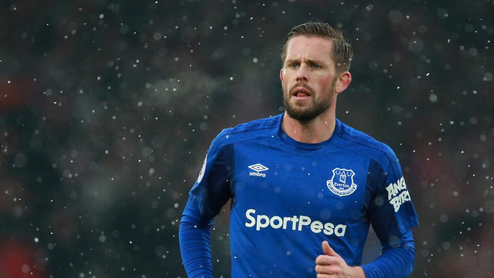 德甲争冠战之夜，孙兴慜如何以攻防转换核心改写战局