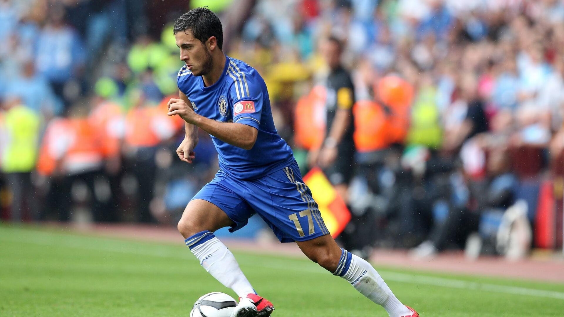 开云体育下载-欧冠决赛之夜，卡马文加，硬仗之王的加冕礼