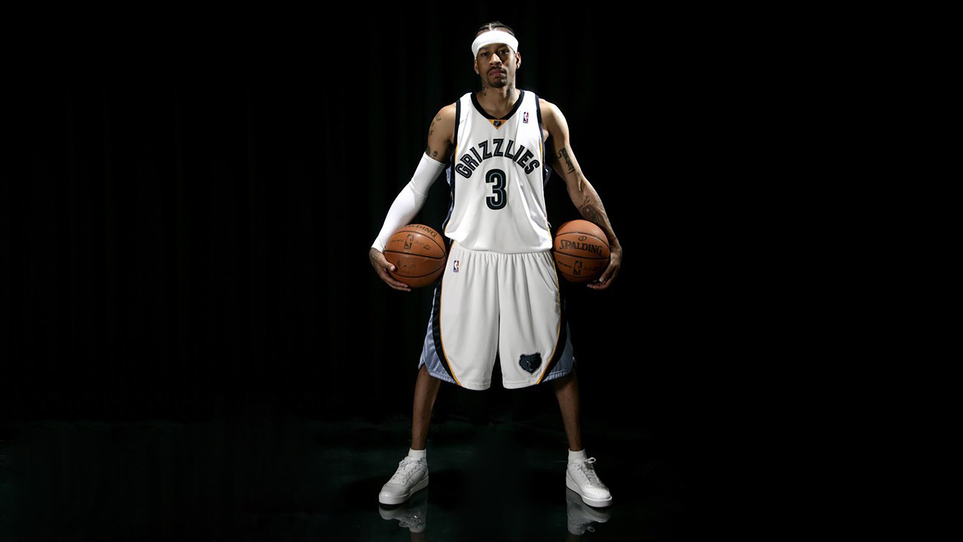 阿尔瓦雷斯完美掌控节奏，苏格兰以连续得分压制冰岛